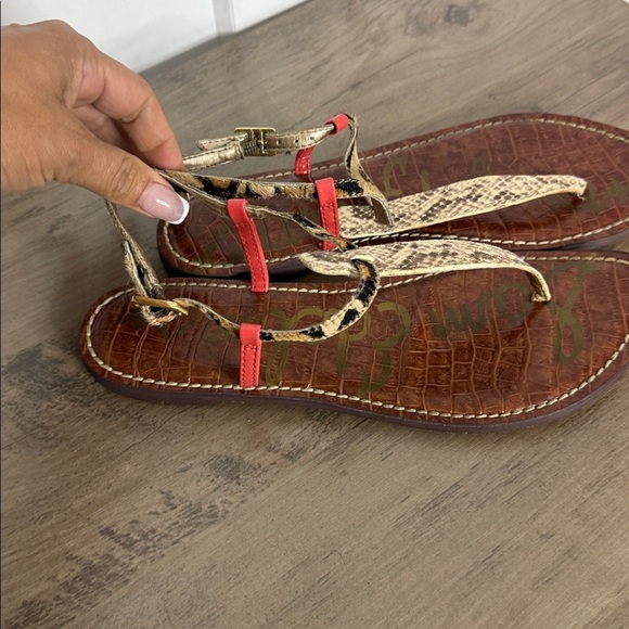 Sam Edelman | Gigi Stylish Snake Python Print Leather blend Sandals - 8 - Picture 2 of 4